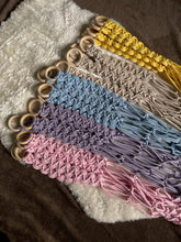 Charger l&#39;image dans la galerie, Rainbow Suspensions
